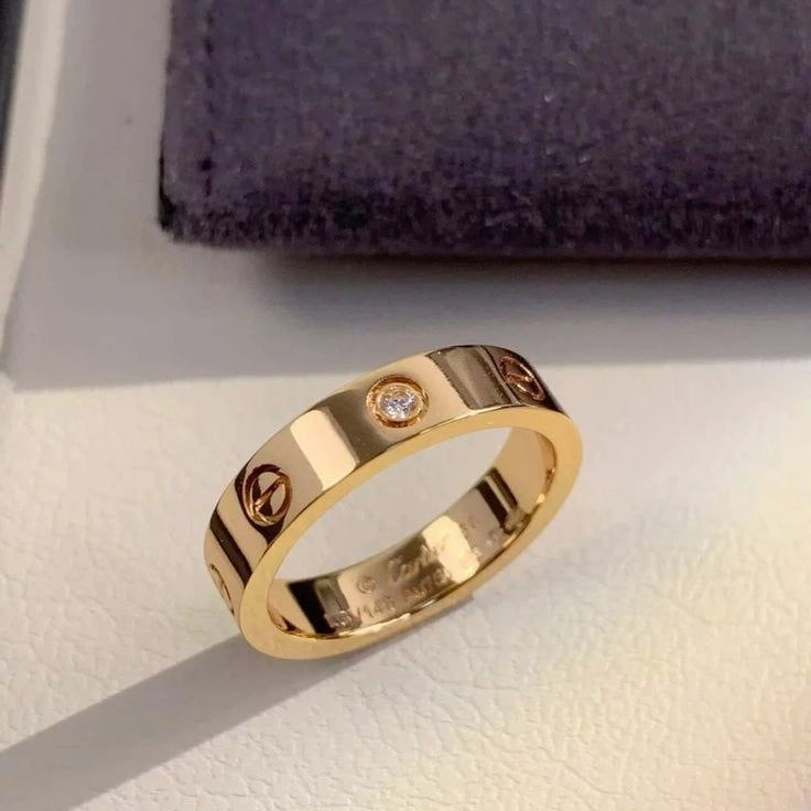 Gold cartier Stone Ring